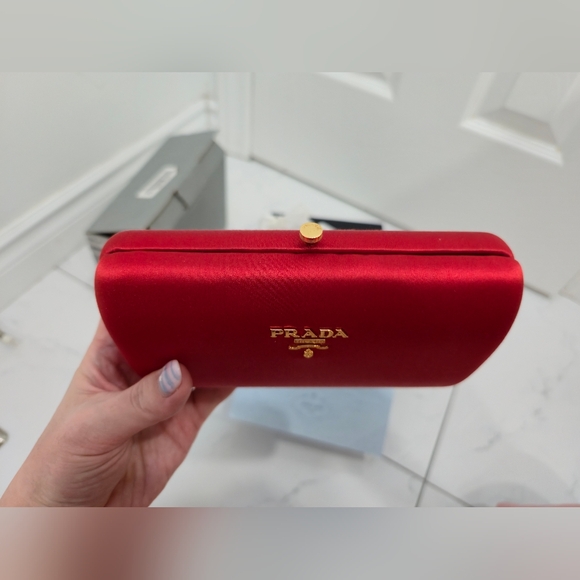 BNIB Authentic Prada Red Satin Box Clutch Bag - Picture 6 of 13